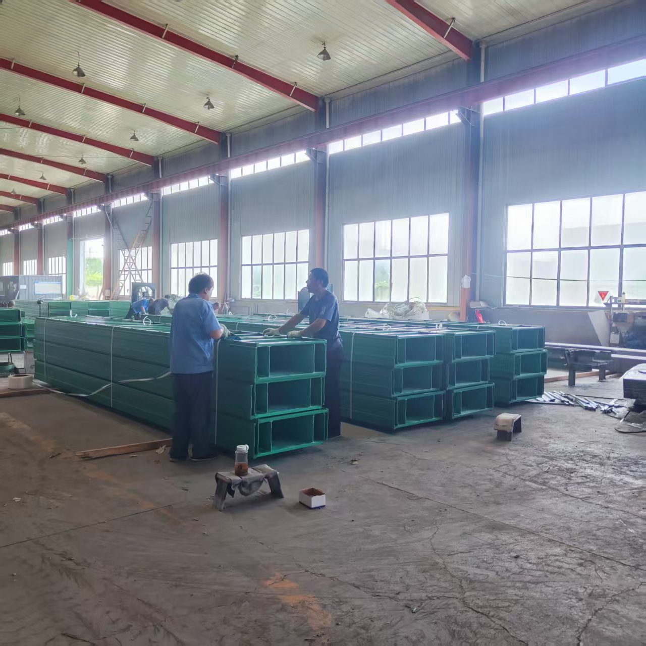 高分子防腐复合型桥架